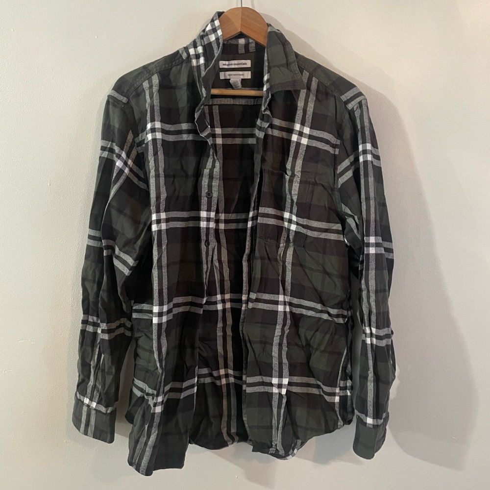 Amazon Essentials Green And White Flannel Shirt Men’s Size L